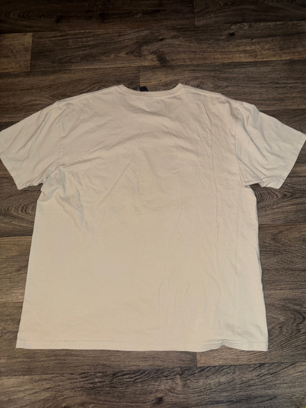 Gildan Beige Tee with Colorful Grinch Graphic - Picture 5 of 8
